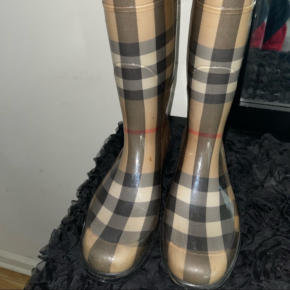 Authentic Burberry rain boots